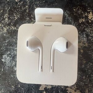 Apple EarPods NEW!